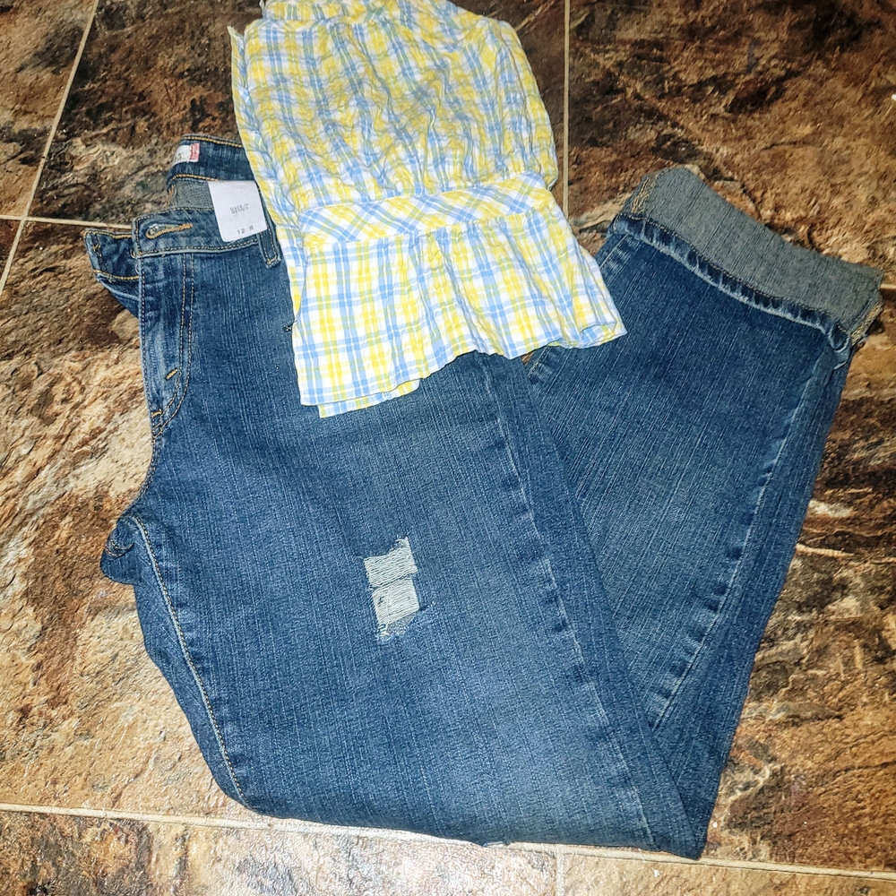 Levi's Dark Blue Cropped Distressed Jeans